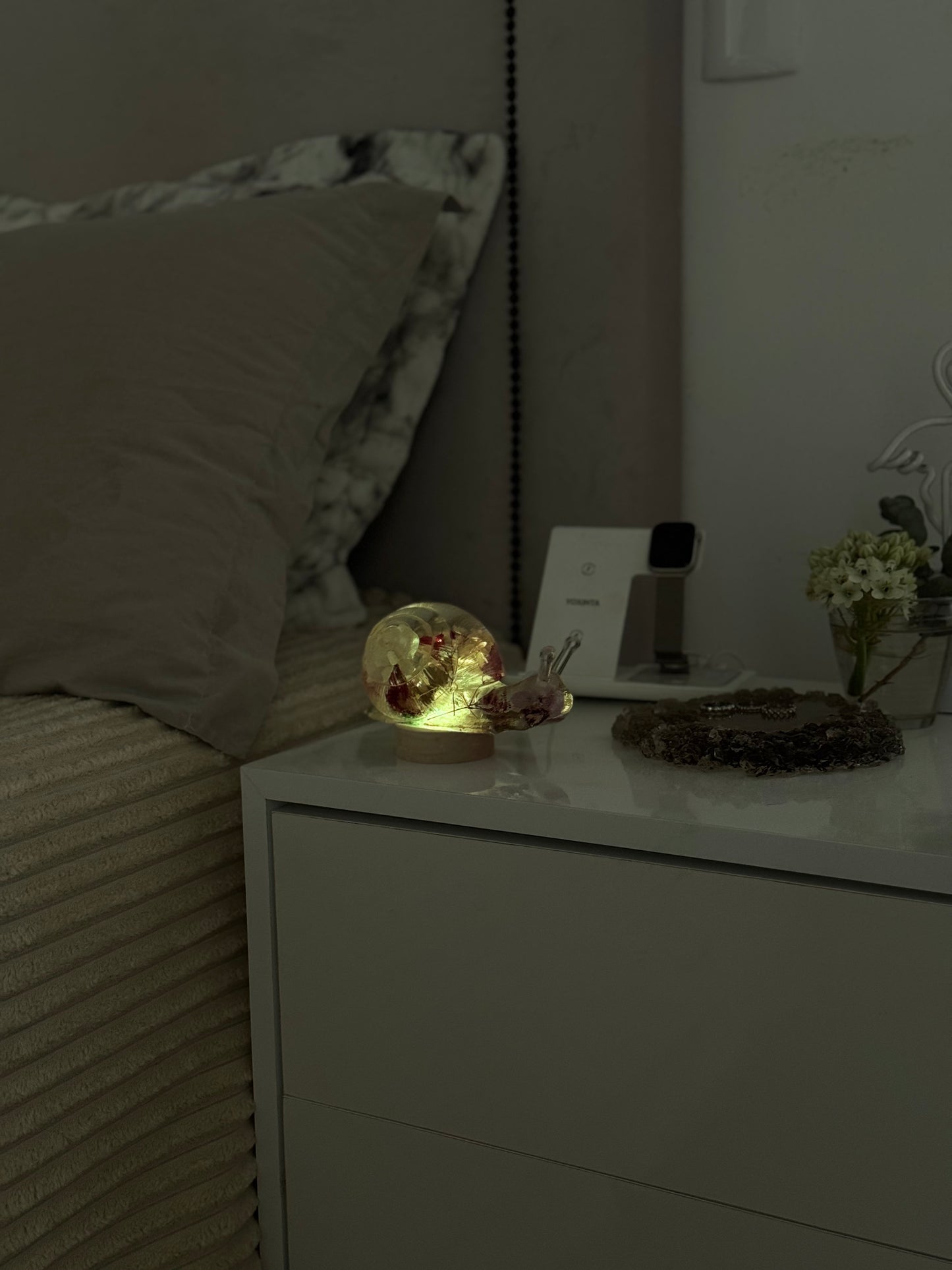 Luminária Escultura de Caracol com Flores naturais Molde Importado