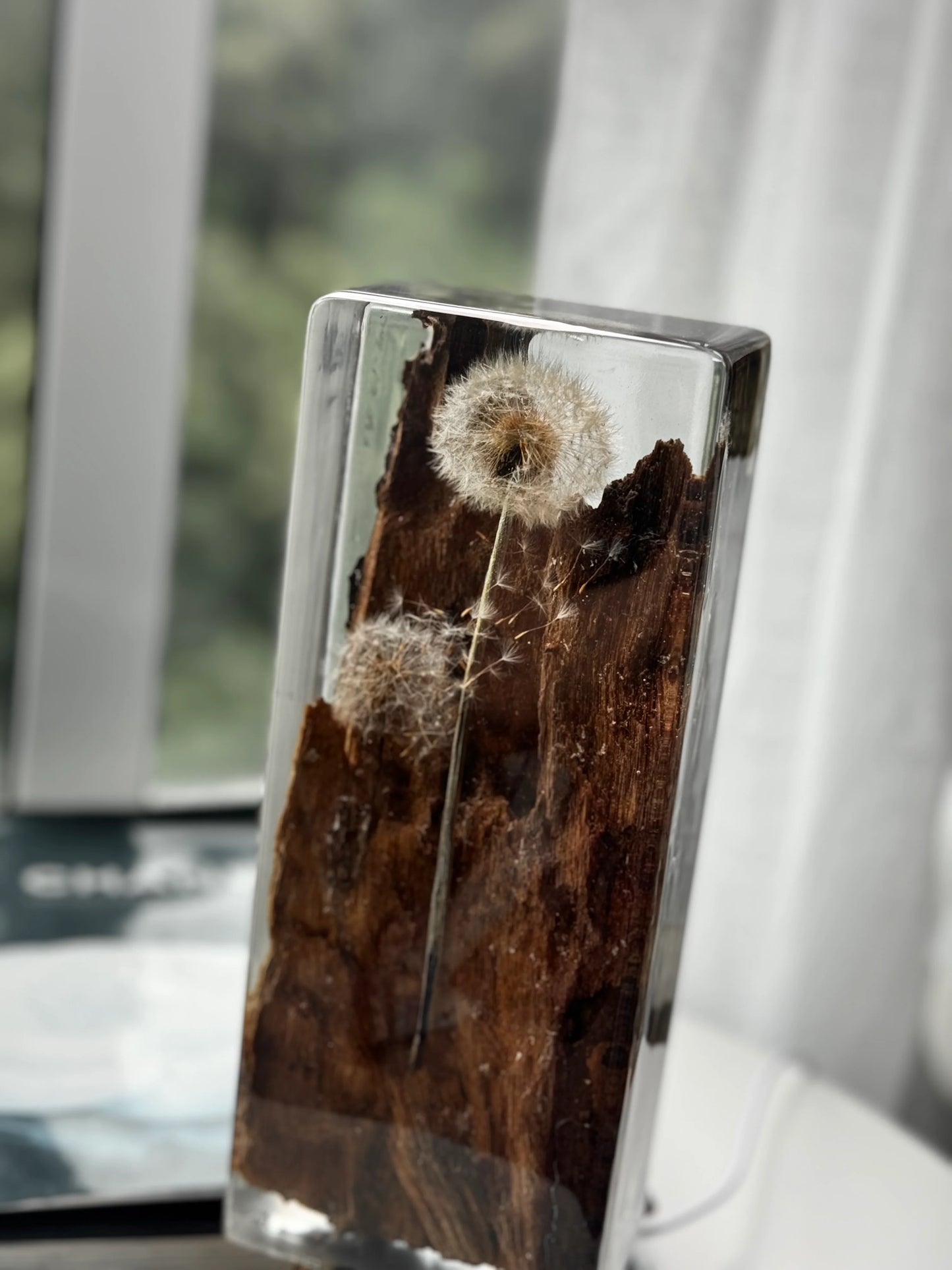 Escultura em Madeira Dandelion