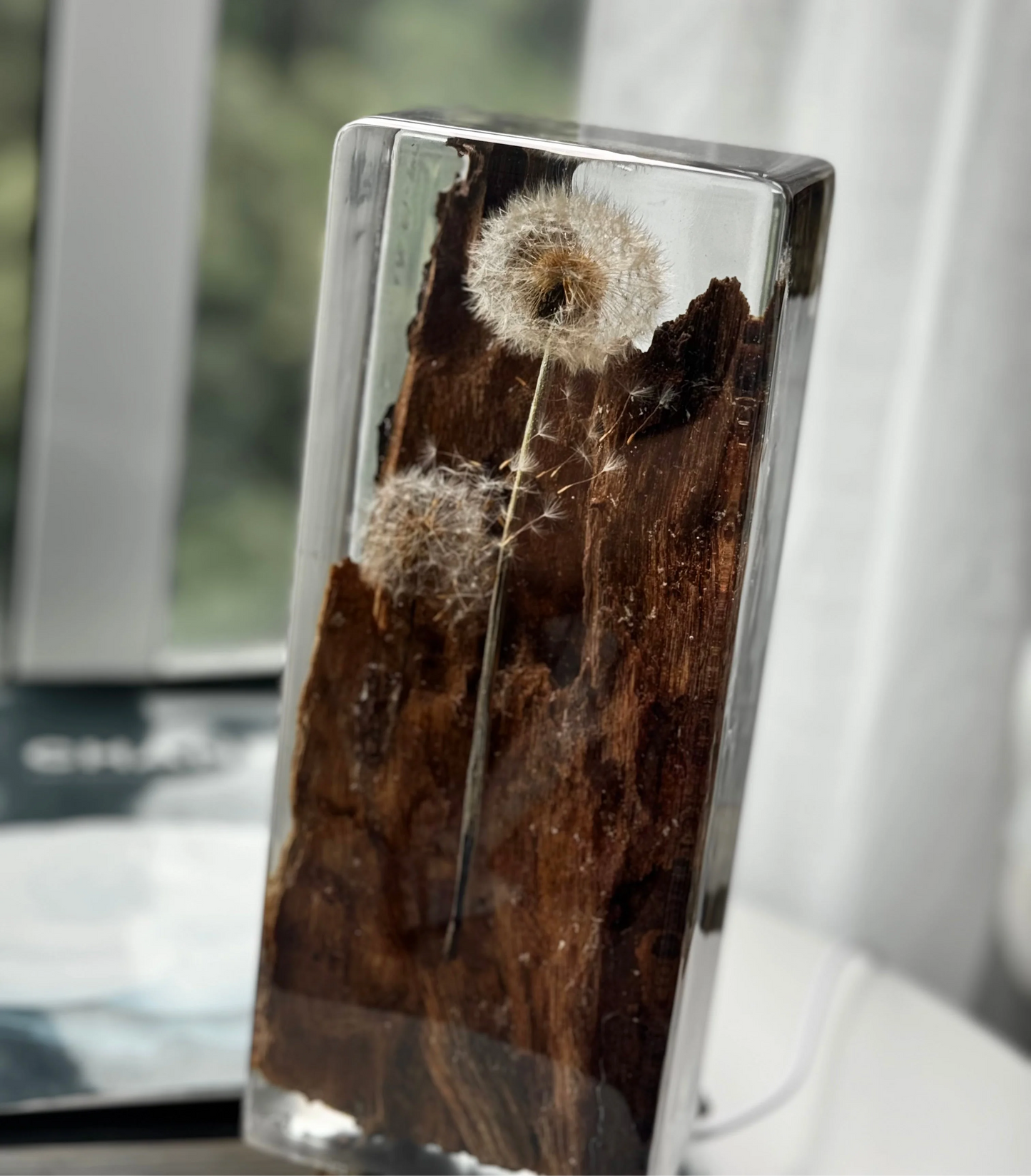 Escultura em Madeira Dandelion
