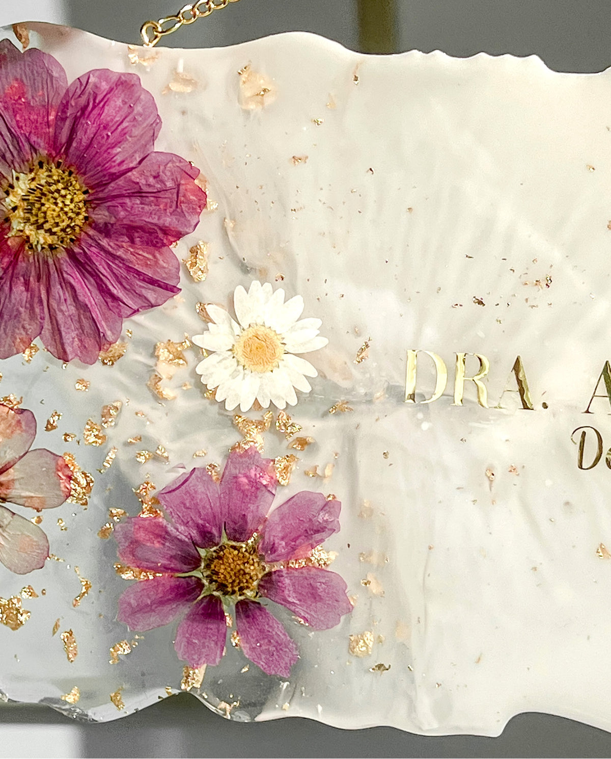 Placa Working com Flores Naturais